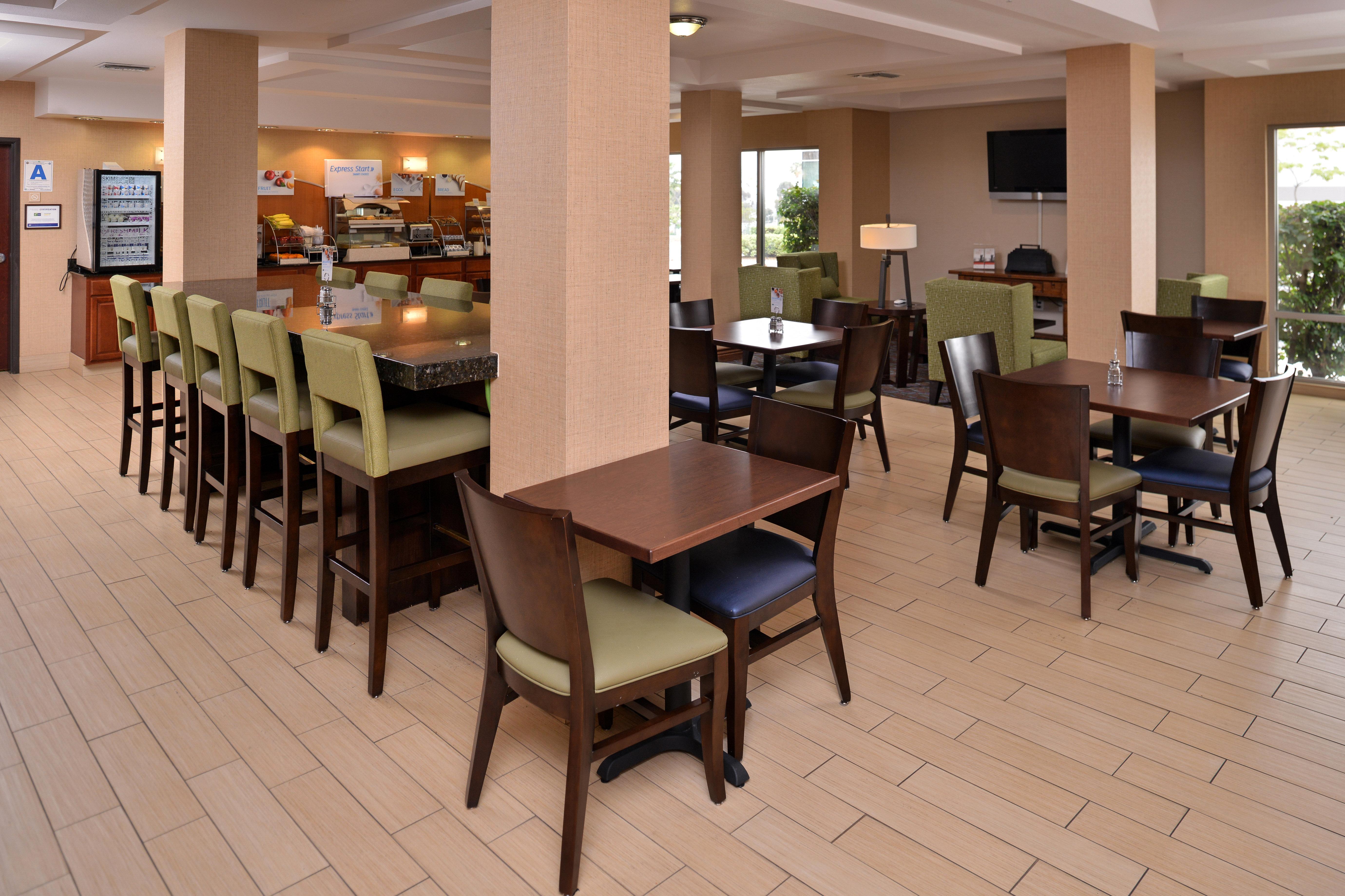 Holiday Inn Express San Diego - Otay Mesa, An Ihg Hotel Екстер'єр фото