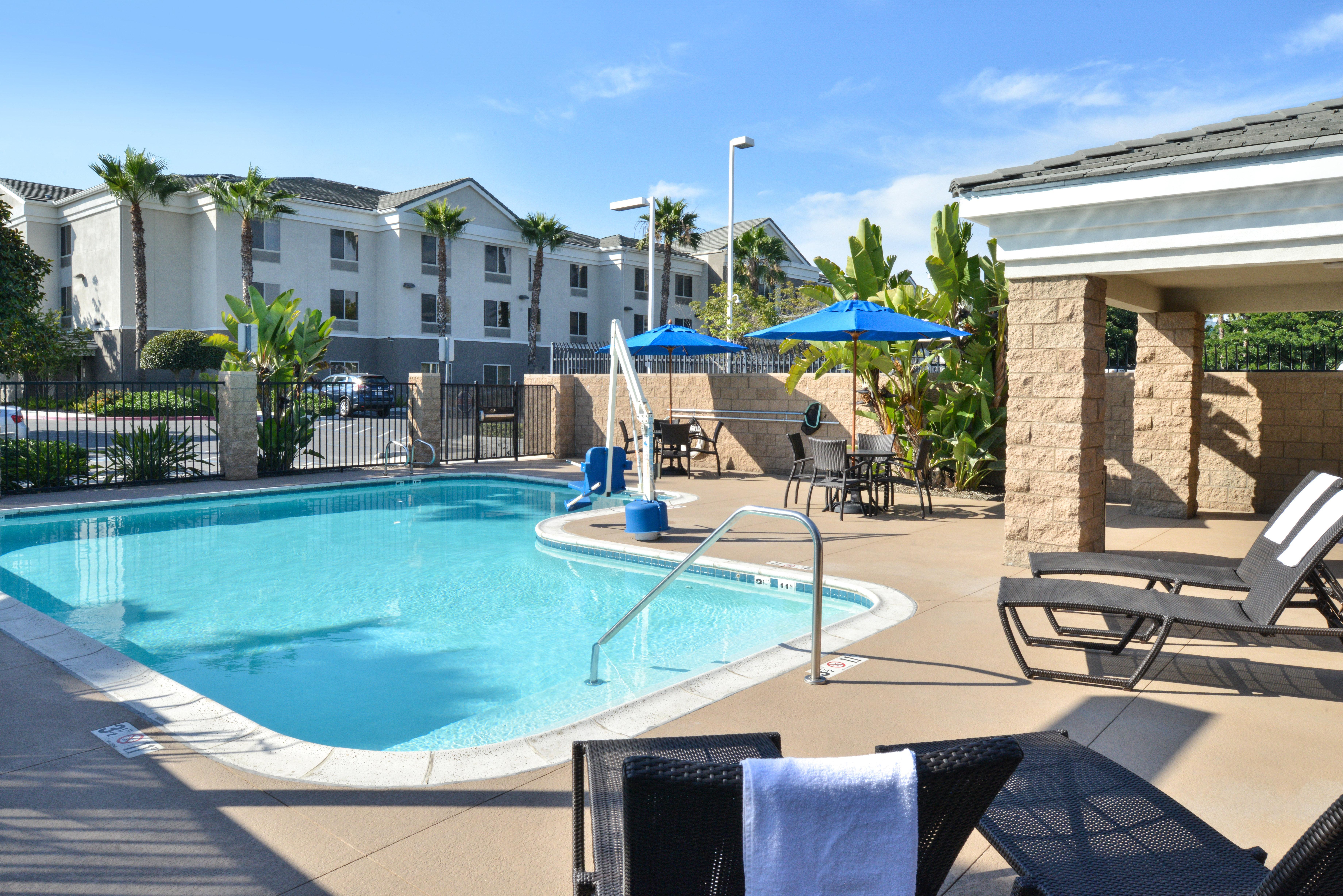 Holiday Inn Express San Diego - Otay Mesa, An Ihg Hotel Екстер'єр фото